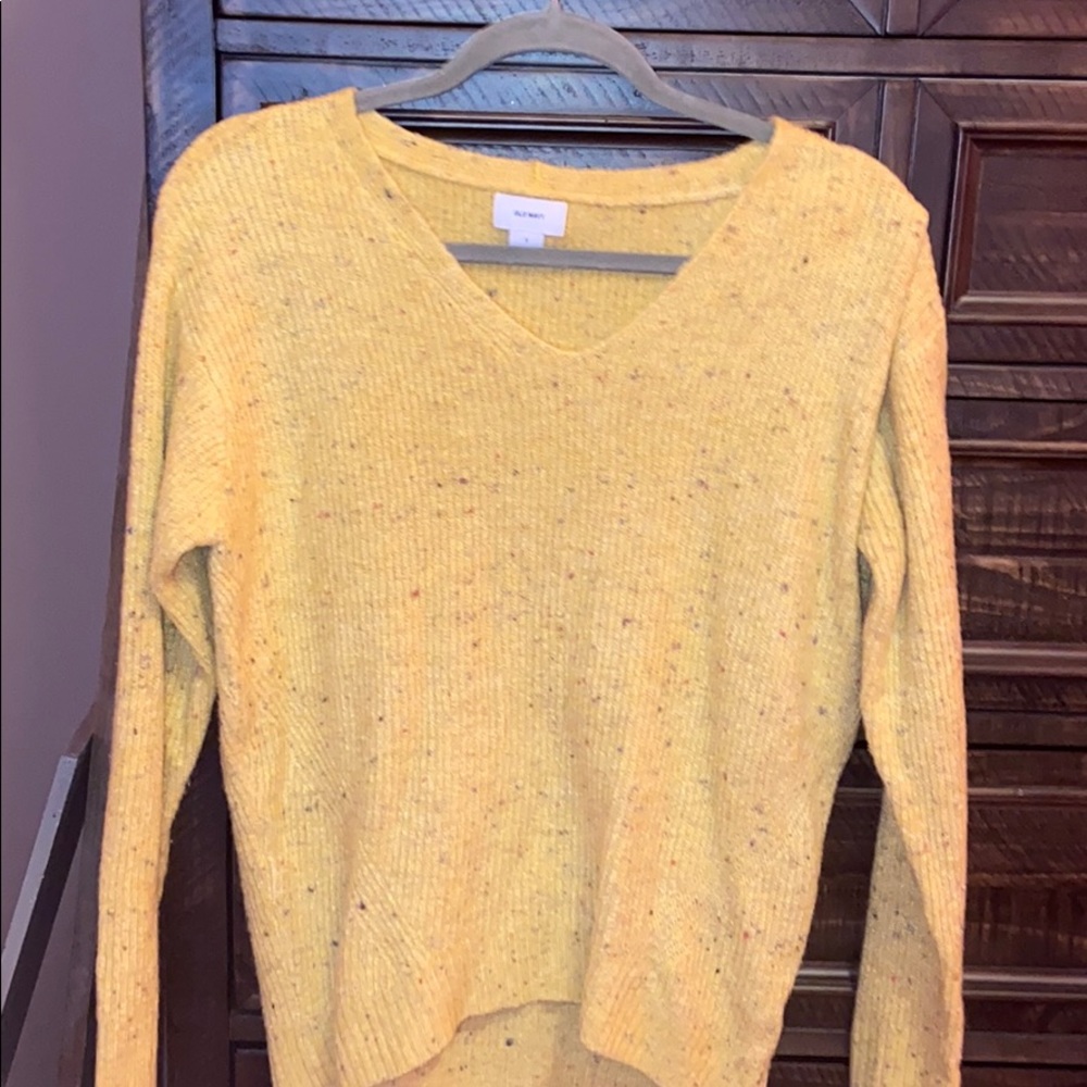 Yellow sweater v neck